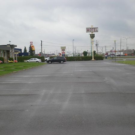 Motel Vaudreuil Buitenkant foto