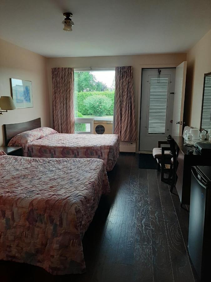 Motel Vaudreuil Buitenkant foto